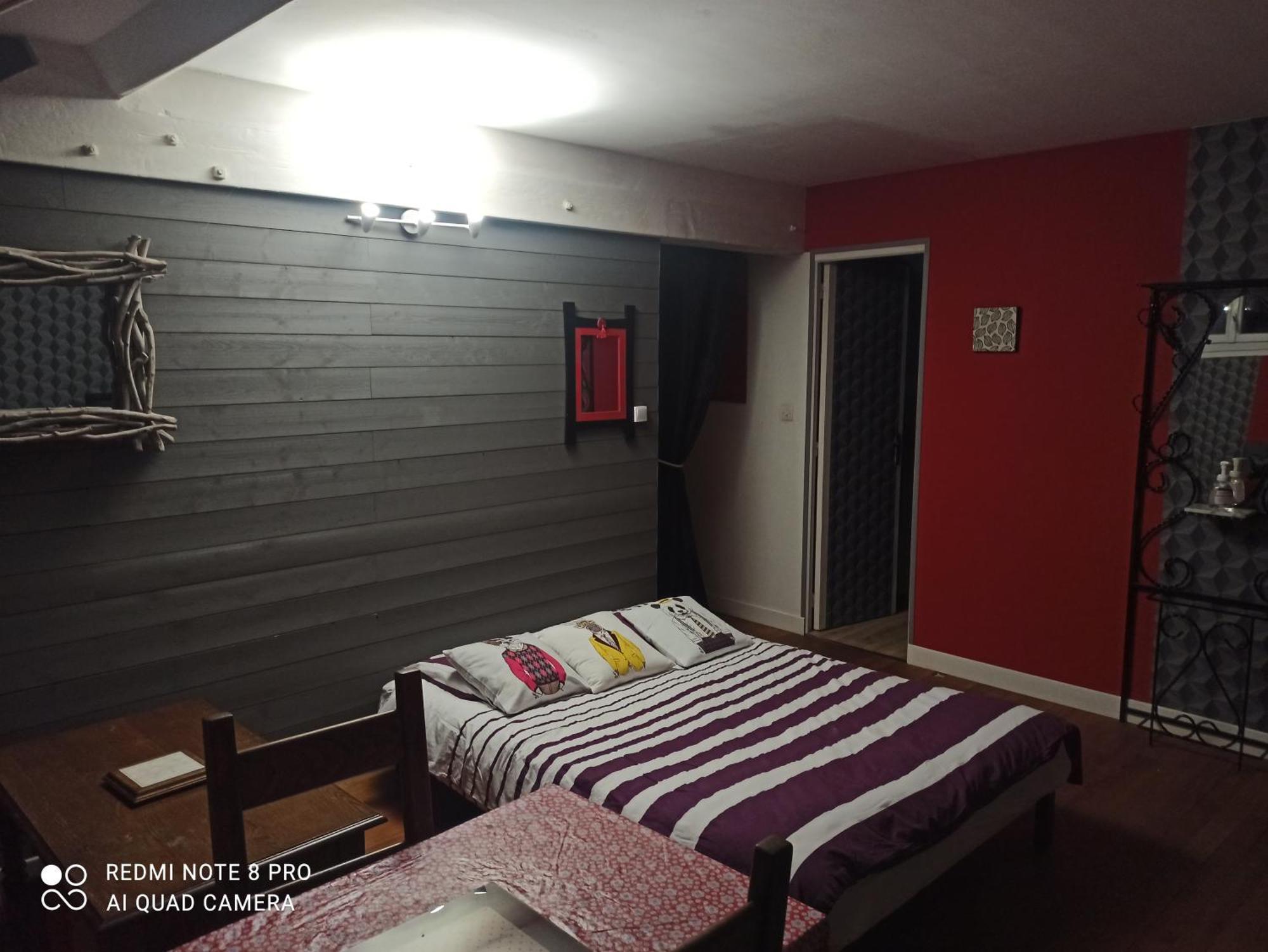 Petit Appartement 30M2, 3 Lits, 3 A 4 Pers Neuilly  Room photo
